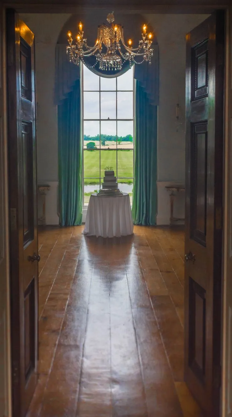 kelmasrh-hall-cake