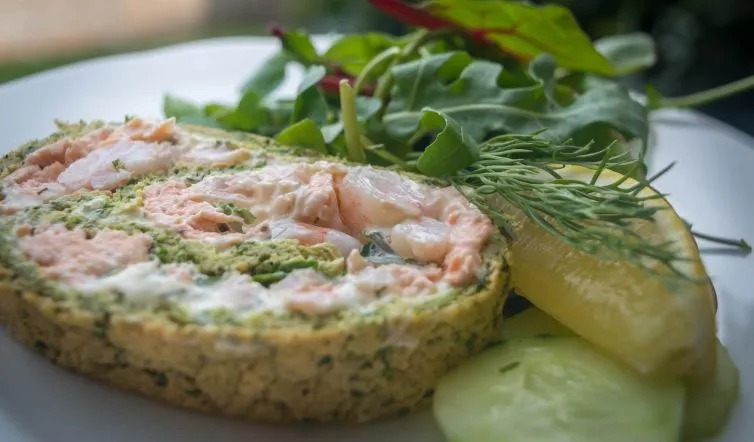 salmon-roulade